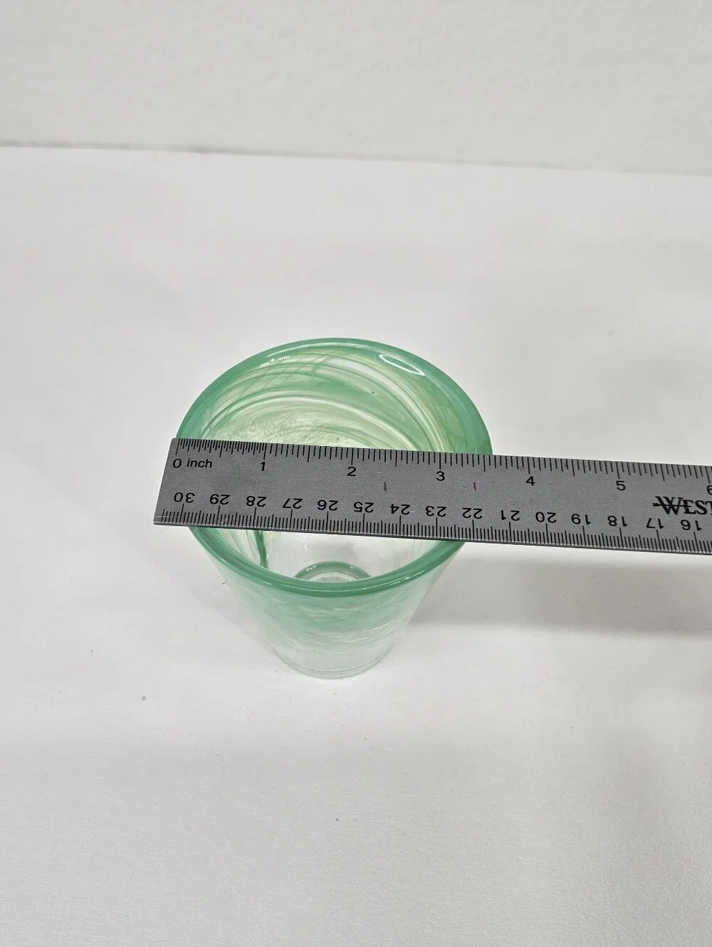 Kosta Boda Mine Green Swirl Tumbler Glass Ulrica Hydman-Vallien Sweden Art Glass